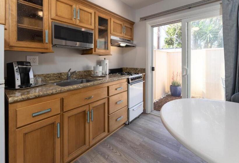 סטודיו דלוקס, Marina Beach Motel