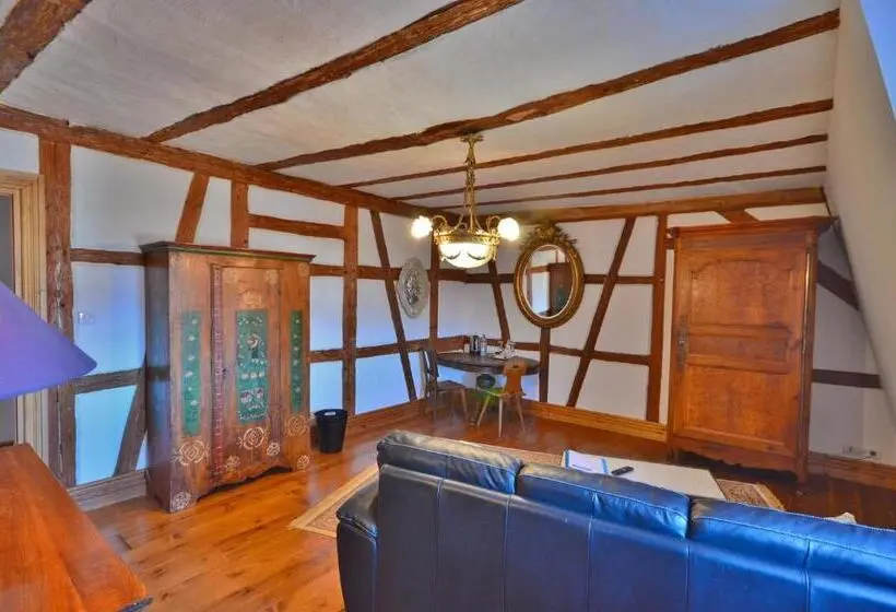 スイート, Chambres D'hôtes Château De Grunstein