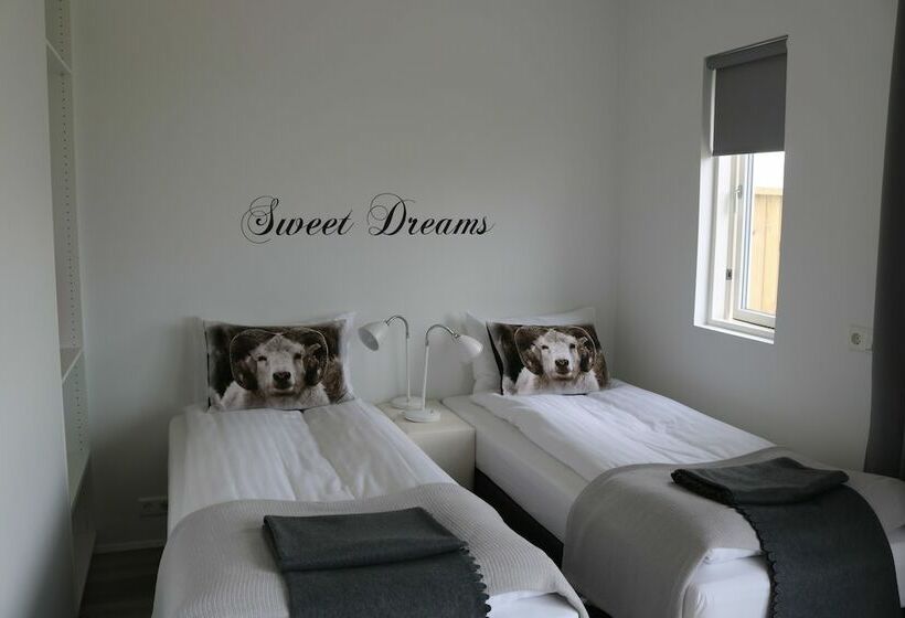 خانه 1 خوابه, Laxhús Laxamýri