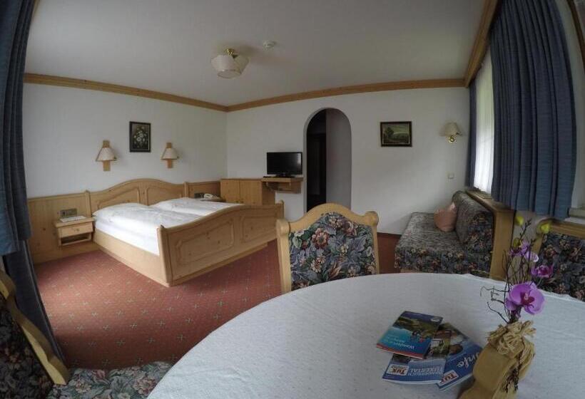 Comfort room with balcony, Gästehaus Alpenland