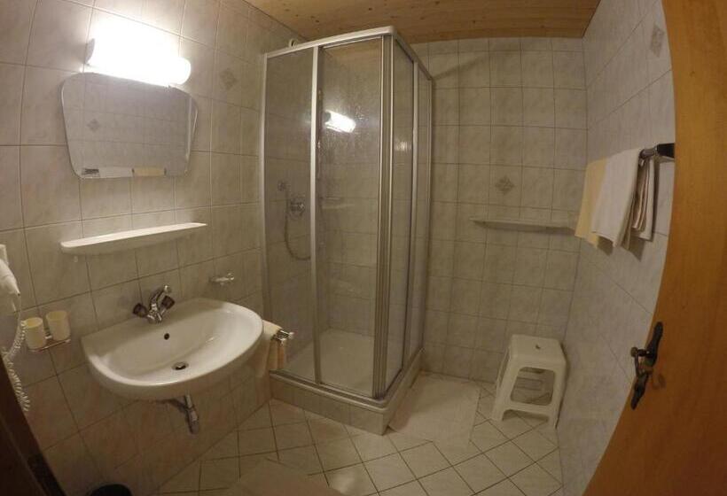 Comfort room with balcony, Gästehaus Alpenland