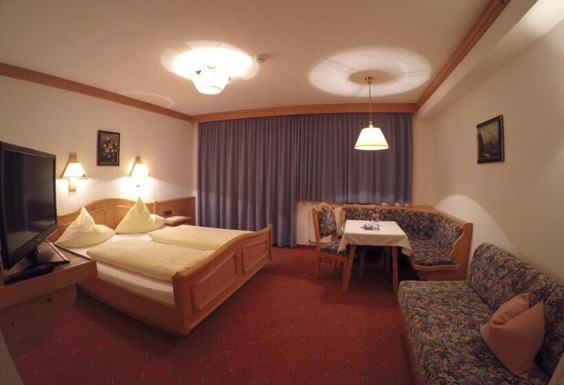 Comfort room with balcony, Gästehaus Alpenland