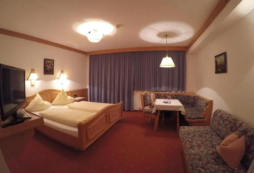 Comfort room with balcony, Gästehaus Alpenland