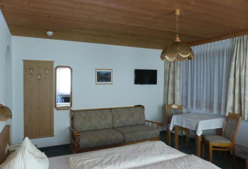 스탠다드 트리플 발코니 룸, Gästehaus Alpenland