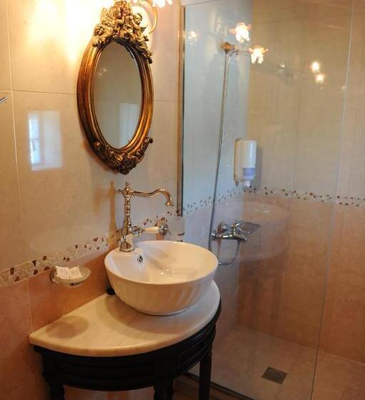 סוויטה, Agnadi Suites