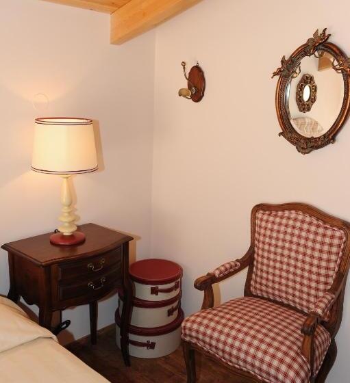 סוויטה, Agnadi Suites