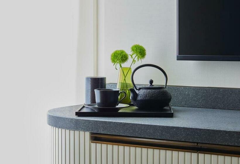 جناح, Kimpton Shinjuku Tokyo, An Ihg