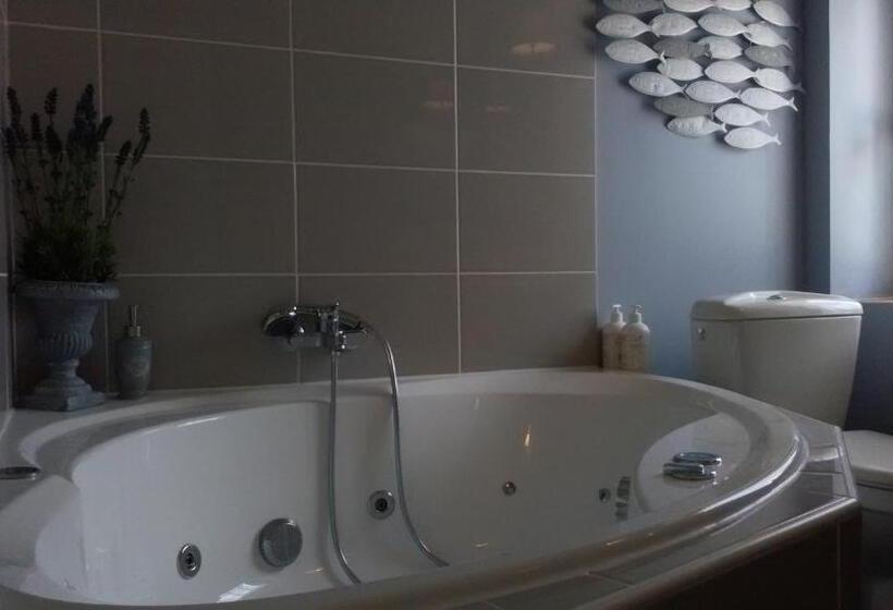 Номер Стандарт, Chambres D Hôtes La Bourbelle