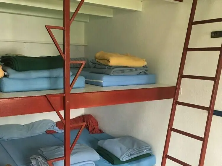 ルームシェアのワンベッド, Refuge Des étangs De Bassiès   Hostel