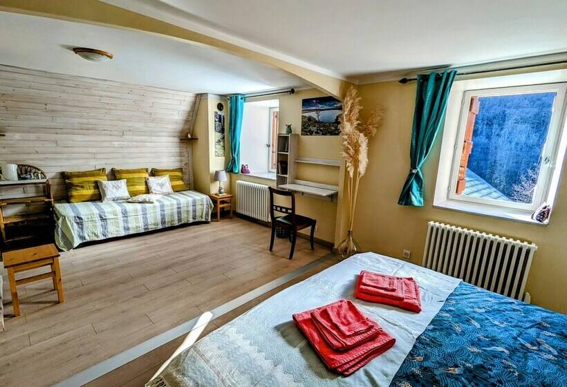 غرفة بريميوم ثلاثية, Chambres D Hôtes Le Lepadou Bas