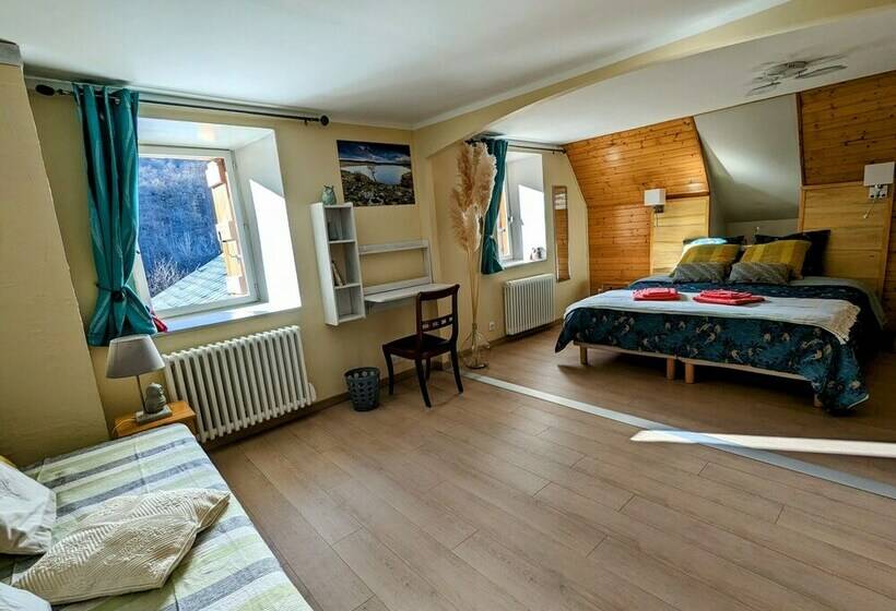 غرفة بريميوم ثلاثية, Chambres D Hôtes Le Lepadou Bas