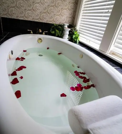 キングサイズベッドのスタンダードルーム, The Nordic Pineapple Bed And Breakfast