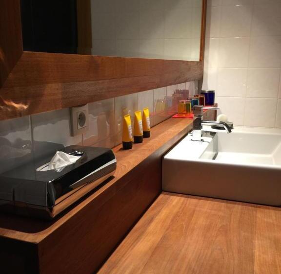 Люкс Вид на Сад, Beauchamps Maison D'hotes