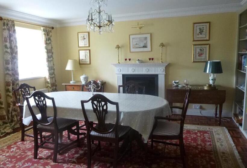 キングサイズベッドのデラックスルーム, The Gin Gan