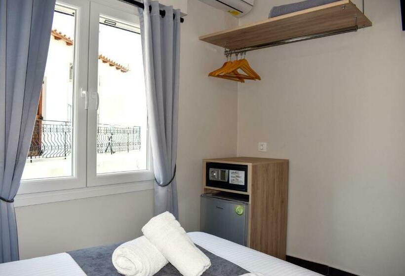 디럭스 룸, Entelia