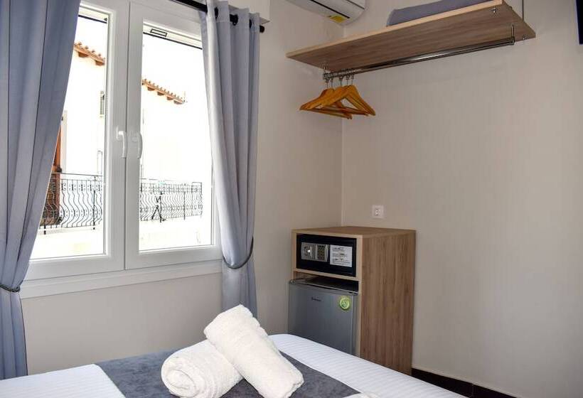 디럭스 룸 도시 전망, Entelia