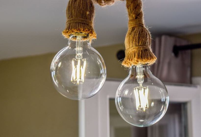 주니어 스위트 바다 전망, Entelia