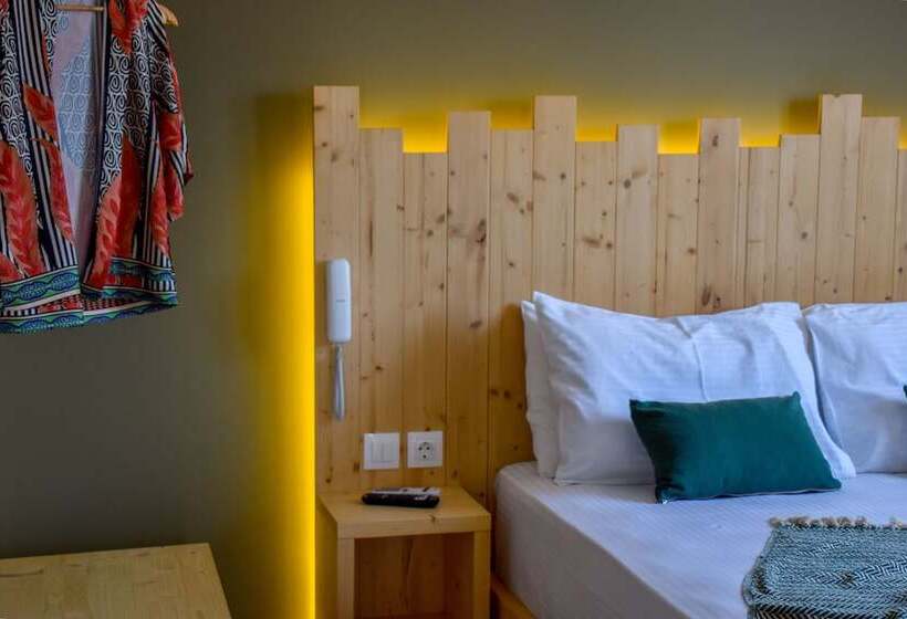 주니어 스위트 바다 전망, Entelia