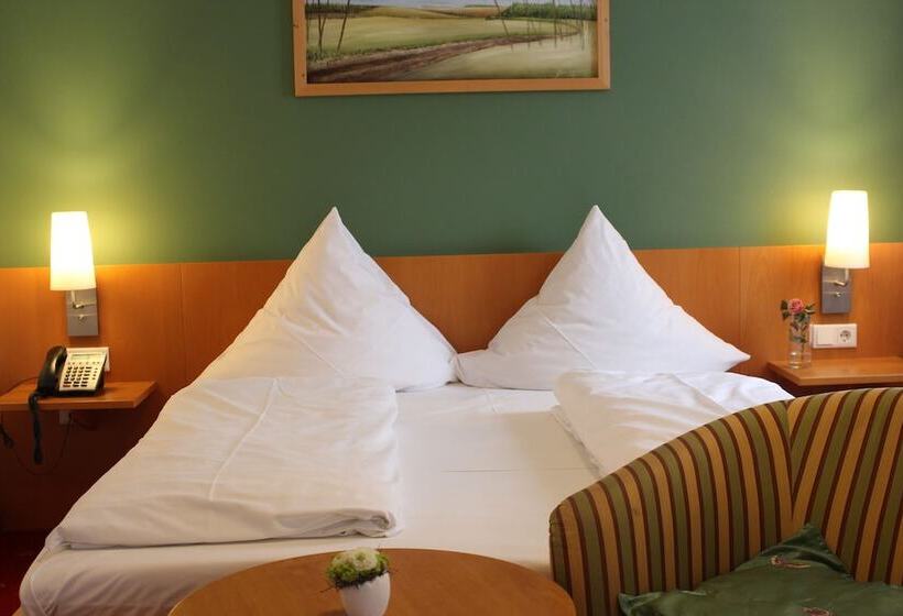 컴포트 룸, Haußler