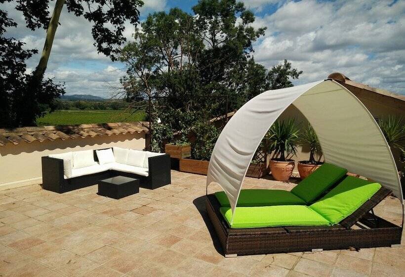 جناح ملكى, Château Rieutort