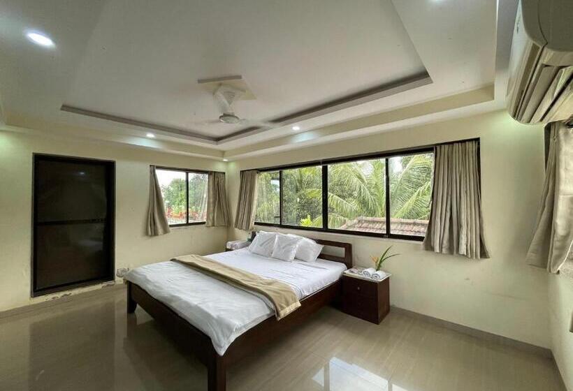 Номер Deluxe, Surve Natures Resort Chiplun
