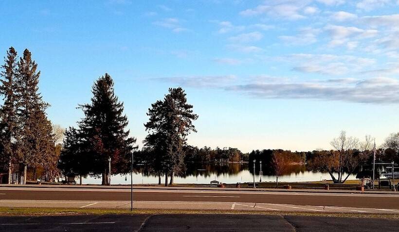 غرفه قياسيه سريرين مزدوجين, Best Western Plus Concord Inn