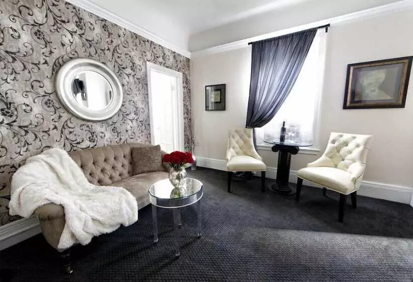 سوییت, Mount View Hotel & Spa