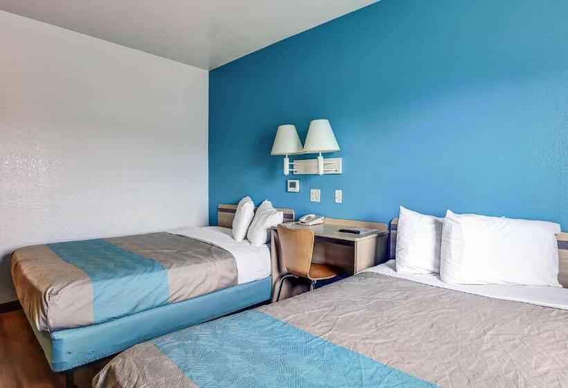 غرفة قياسية لذوى الاحتياجات الخاصة, Motel 6 Coos Bay, Or