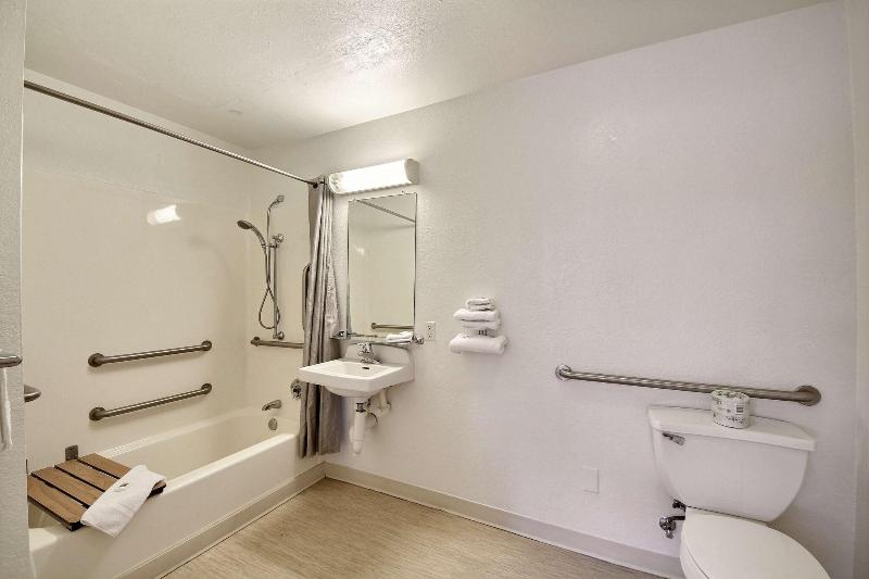 Номер Стандарт Адаптированный для Инвалидов, Motel 6 San Marcos, Tx