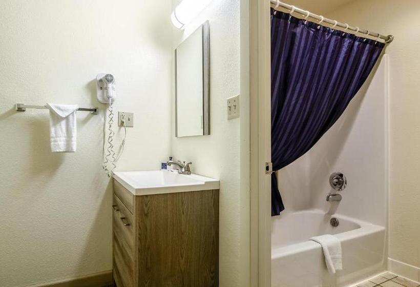 Стандартный Номер Кровать Кинг, Americas Best Value Inn & Suites Ft. Collins E At I25