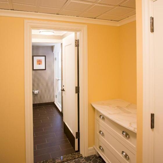 Номер Deluxe, The Atherton Hotel At Osu