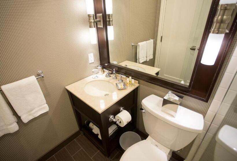 غرفة إدارية سرير ملكى, The Atherton Hotel At Osu