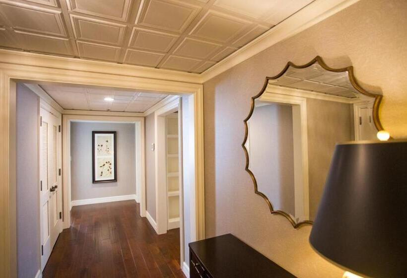 جناح رئاسى, The Atherton Hotel At Osu