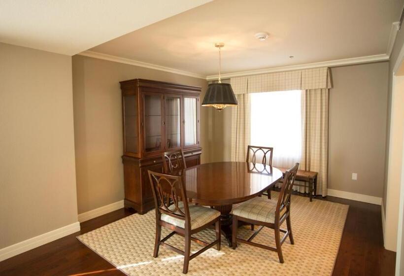 جناح رئاسى, The Atherton Hotel At Osu