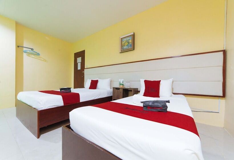 اتاق استاندارد سه نفره, Reddoorz Near Notre Dame Of Dadiangas University