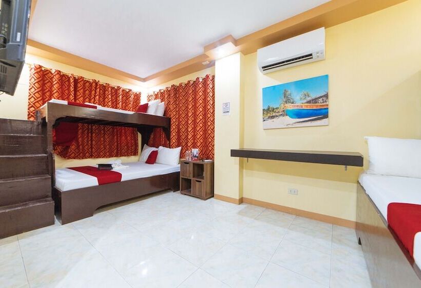 اتاق استاندارد چهار تخته, Reddoorz Near Notre Dame Of Dadiangas University