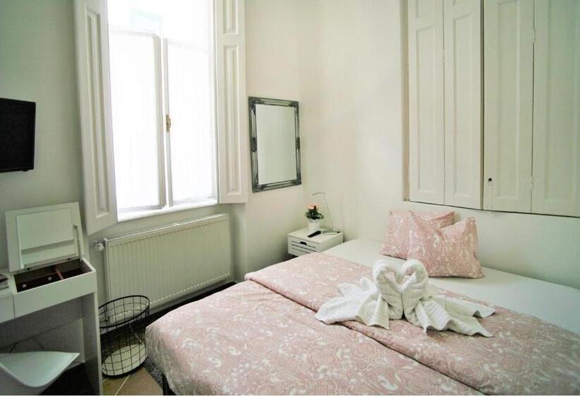 غرفة أساسية, Villa Florencia