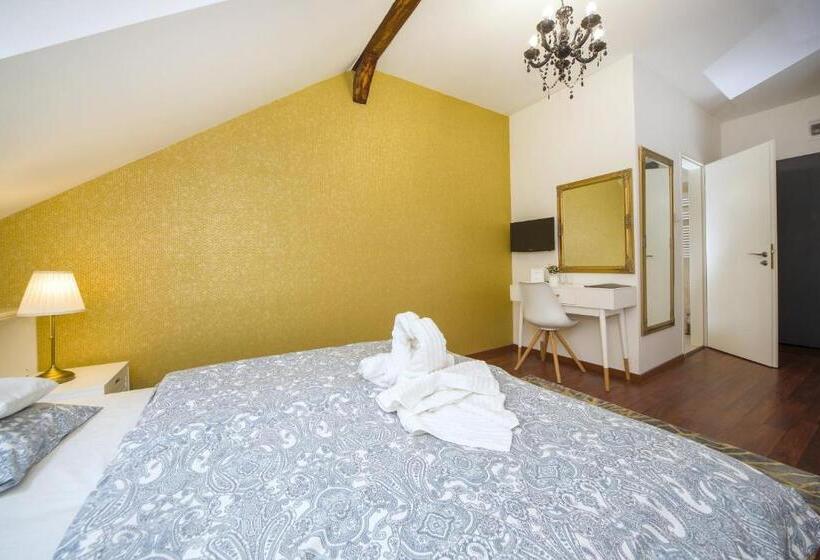 غرفة سوبيريور ثلاثية, Villa Florencia