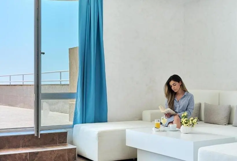 سوییت جونیور لوکس با چشم‌انداز دریا, Bilyana Beach Hotel  Adults Only