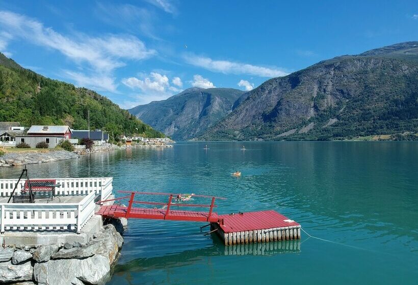 Standard Tent, Dalsøren Camping Og Hytter