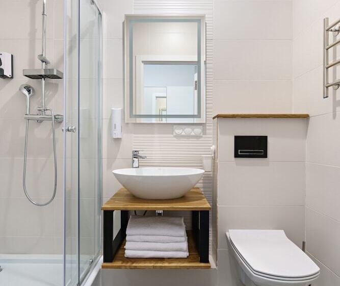 חדר סטנדרט, Steps