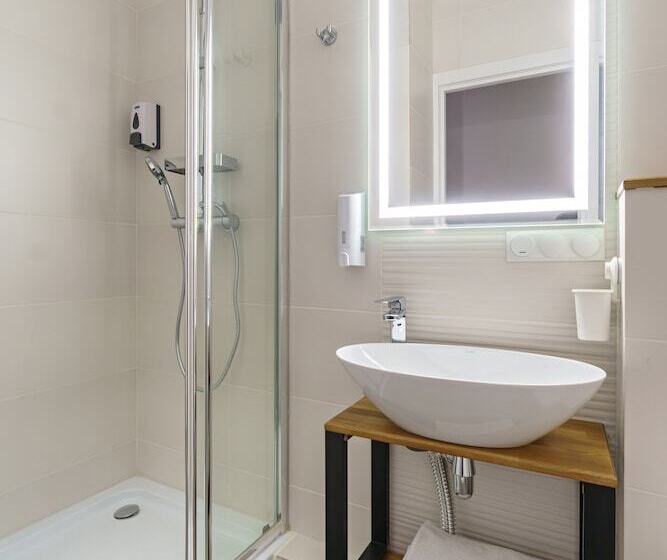 חדר סטנדרט, Steps