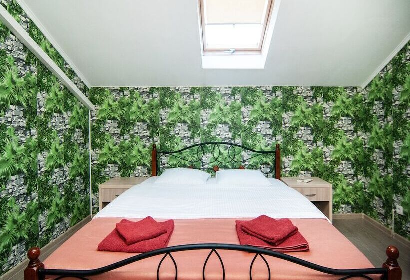 Семейный Номер, Guest House Granat