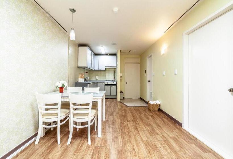 패밀리 룸, Hk Resort