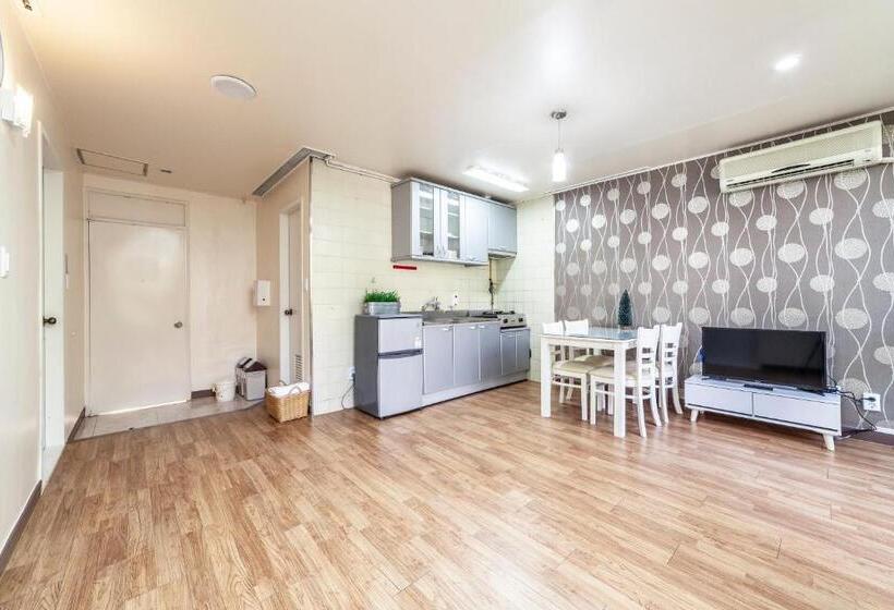 디럭스 패밀리 룸, Hk Resort