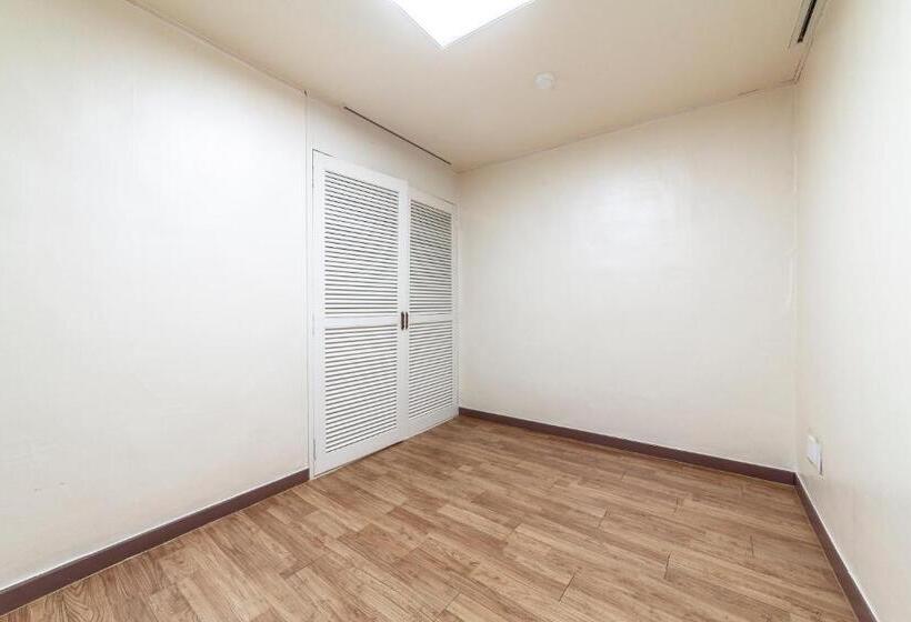 디럭스 패밀리 룸, Hk Resort