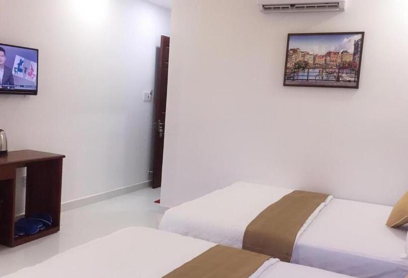 اتاق لوکس, Anh Thư