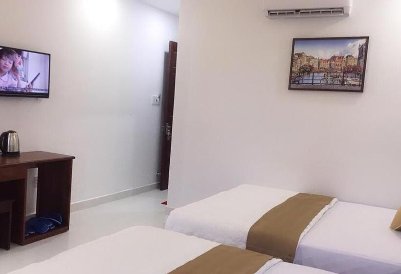 اتاق لوکس, Anh Thư