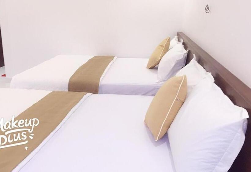 اتاق لوکس, Anh Thư