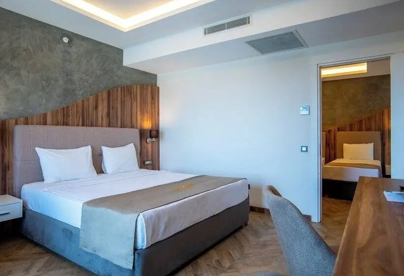 Perhehuone, Maril Beach & Spa Hotel